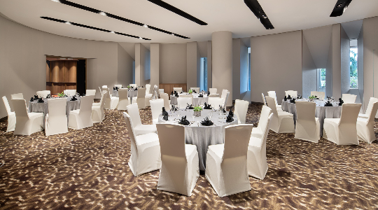 uploads/Crowne Plaza Changi Airport - Camellia Foyer-2.jpg